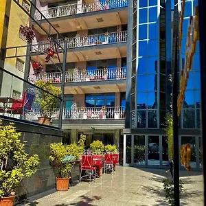elysee.hotels-in-tirana.com/