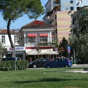 jolly-tirana.hotels-in-tirana.com/